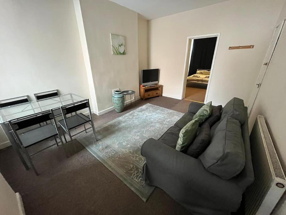 Ferienwohnung Flat 1, 67 Colwick Road Ng2 4Al Nottingham Exterior foto